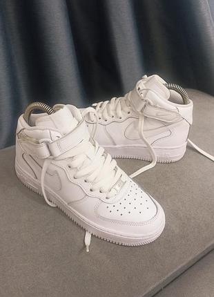 Кроссовки -nike 3