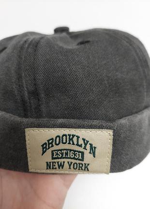 Стильная кепка-докер brooklyn без козырька (шапка мини-бини), графитовая. 
продам мега-стильный и трендовый головной убор – кепка-докер шапка без козы