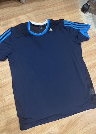 Чоловіча спортивна футболка adidas синя, розмір l