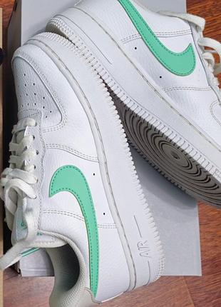 Детские кроссовки nike air force 1 в отличном состоянии.