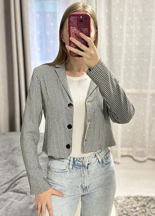 Укорочений жакет unique 21