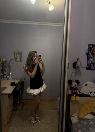 Коротка жіноча святкова сукня з шортами, чорна з білим