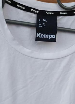 Белая спортивная футболка немецкого бренда kempa 4