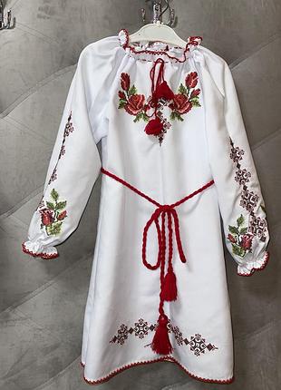 Вишиванка для дівчинки біла з червоною вишивкою розмір 116