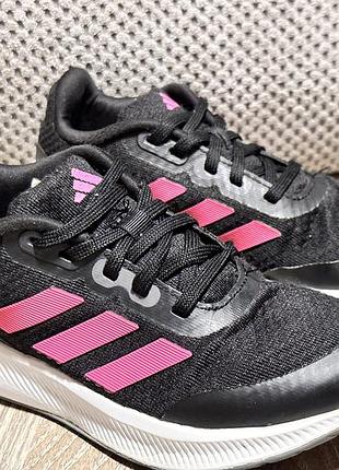 Оригінальні  кросівки adidas 30 розмір 19,5 см адідас кросівки легкі сітка