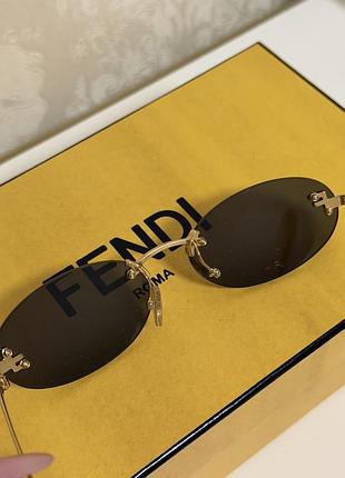 Сонцезахисні окуляри fendi 5