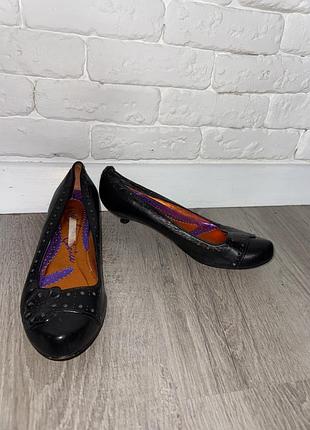 Шкіряні туфлі irregular choice  39р 3