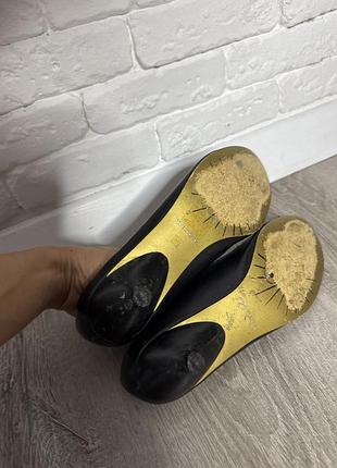 Шкіряні туфлі irregular choice  39р 5