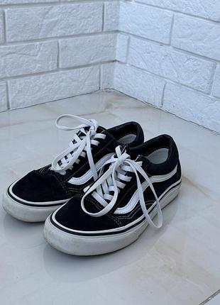 Кеди унісекс vans old skool чорні з білим