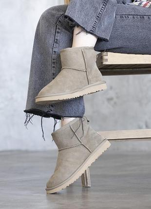 Жіночі черевики ugg mini khaki 3