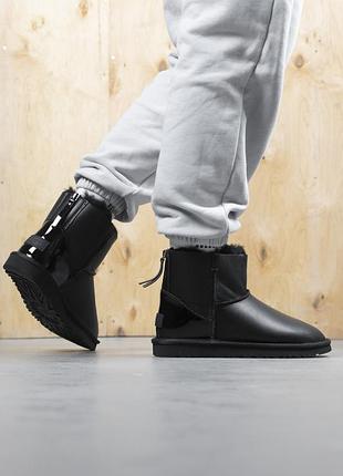 Жіночі ugg mini black zip lacquer leather 37