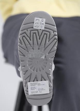 Жіночі ugg light grey mini lacquer 3