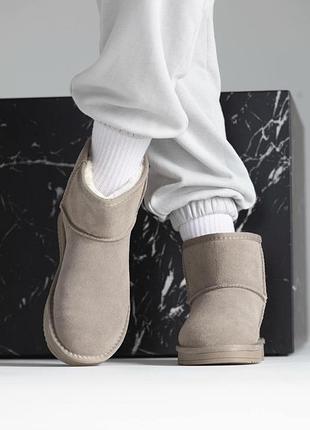 Жіночі ugg mini