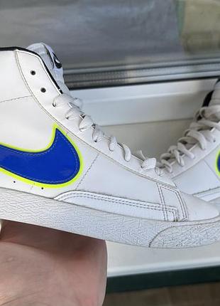 Кросівки жіночі nike blazer volt білі з синім 36,5 розмір, довжина устілки 23 см
