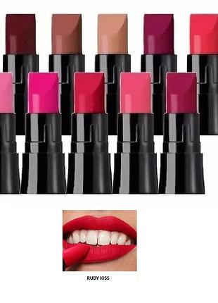 Avon зволожувальна матова губна помада «ультра» - пробний зразок 0.6 г (рубіновий поцілунок / ruby kiss) 30