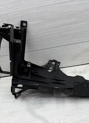 Кронштейн крепления фары правый bmw 5, f10, f11, ф10, ф11, 51647200794, 5164720079411