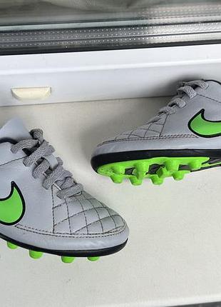 Бутси для футболу nike tiempo rio fg 2 сірі, салатові, розмір 27.5-28, довжина устілки 17 см оригінал найк