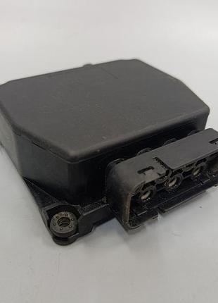 Volkswagen passat b6 блок магнітних клапанів 3c0906625