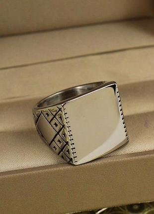 Кольцо xuping jewelry печатка большой квадрат р 18 серебристое