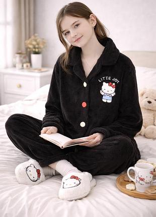 Підліткова тепла зимова плюшева піжама для дівчинки hello kitty 152-160см чорна (10811)