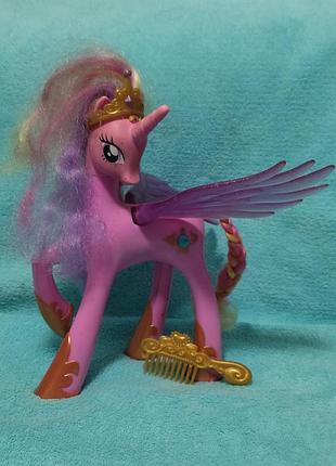 Интерактивная принцесса каденс my little pony от hasbro (с короной и расческой)