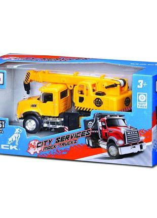 Іграшкова машинка city services mack trucks (21239)