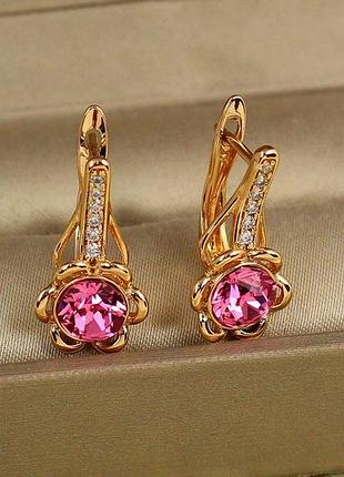 Серьги xuping jewelry цветок с розовым камнем сваровски 1,9 см золотистые