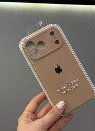 Чехол-накладка с закрытой камерой для айфон 17 pro max, чехол silicone case с микрофиброй для iphone 17 pro max (коричневый)