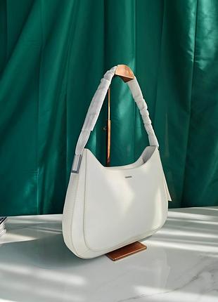 Жіноча сумка calvin klein must plus shoulder bag md k60k610447 женская