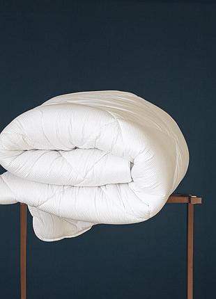 Ковдра huggy 180*210 см (250г/м2)