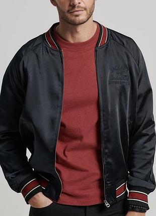 Чоловічий бомбер superdry s