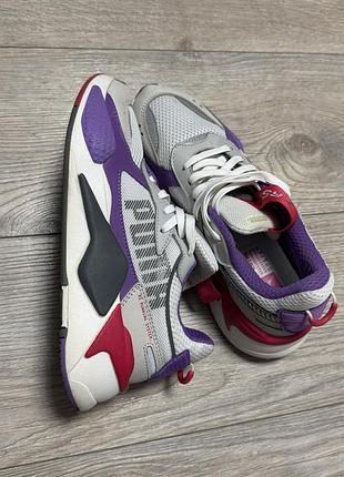 Жіночі оригінальні кросівки puma