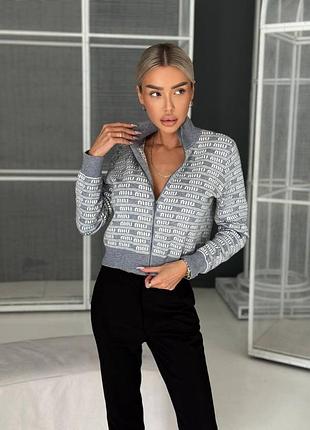 Кофта коротка на змійці з монограмою miu miu