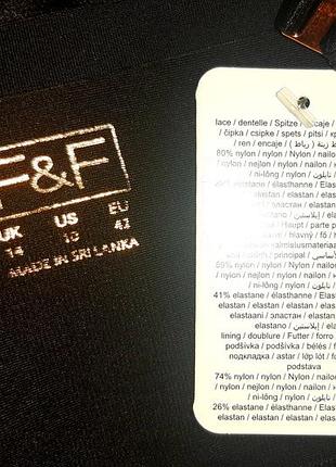 Стильне чорне коригувальне боді (комбідрес) бренду f&f з прозорими мереживними вставками з боків 6