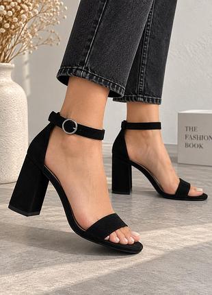 Чорні босоніжки dorothy perkins на стійких підборах, розмір 38 (uk 5) 24,5 см