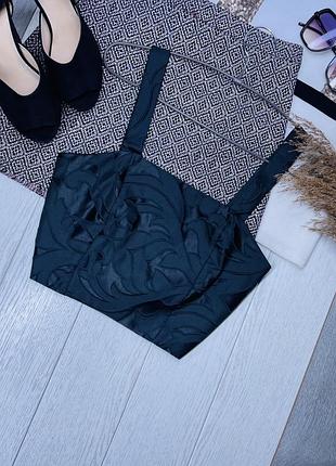 Вечірній топ missguided m атласний топ короткий чорний жакардовий топ