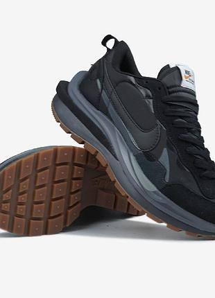 Nike x sacai vaporwaffle black gum