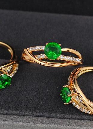 Кольцо xuping jewelry волны с зеленым камнем р 18 золотистое