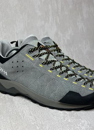 Трекінгові кросівки scarpa vitamin