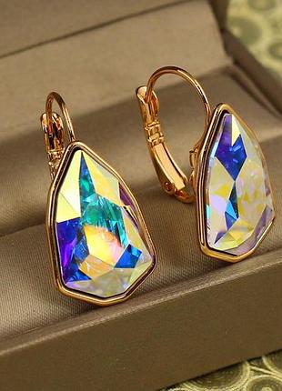 Серьги xсережки xuping jewelry сваровскі моноліт з велиuping jewelry сваровски монолит с большим камнем хамелеон 2,8 см золотистые
