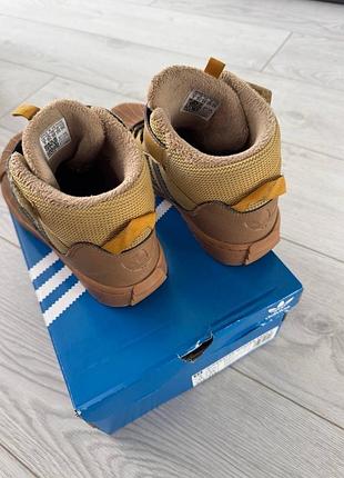 Теплі ботинки adidas 35 розмір 8