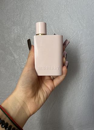 Парфуми burberry her для жінок