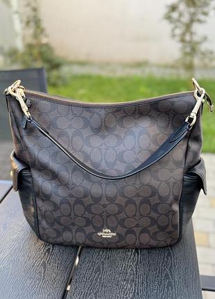 Сумка жіноча coach хобо коричнева з монограмою
