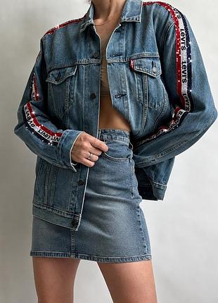 Джинсова куртка ( джинсовка ) levi’s s розміру