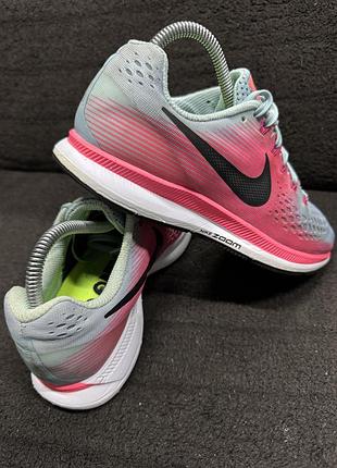 Кроссовки женские nike