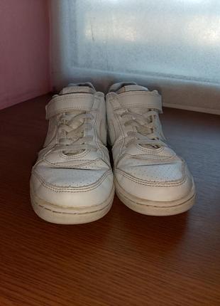 Кроссовки nike. размер 34 2