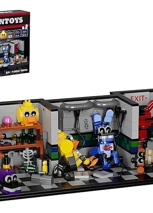 Конструктор five nights at freddy's «комната запчастин і обслуговування» (parts and service), 709 деталей