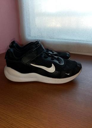 Кросівки nike. розмір 31.5
