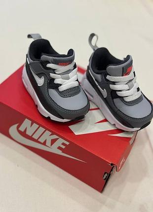 Кросівки для хлопчиків nike сірі, чорні, розмір 18.5, довжина устілки 11.5 см