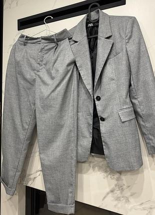 Брючний костюм жіночий zara сірий
